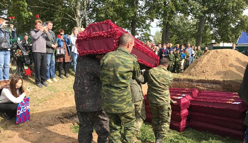 В Боровском районе перезахоронили останки бойцов Великой Отечественной войны