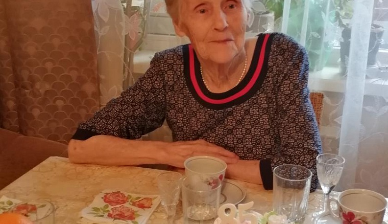 В Калуге поздравили с юбилеем бывшую узницу фашистских концлагерей