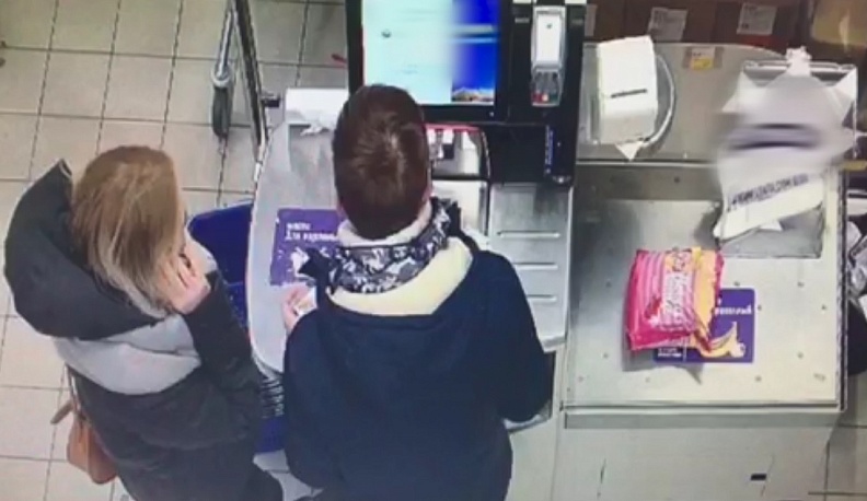 На сбое кассы самообслуживания парень заработал «уголовку»