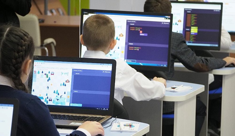 Под контролем взрослых