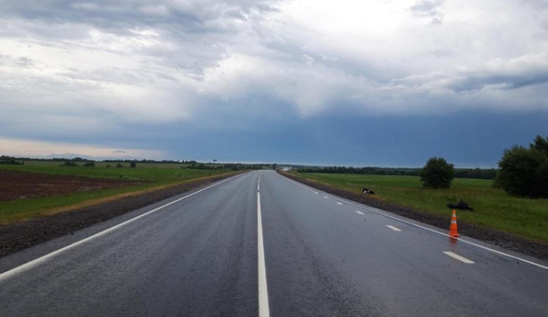 Мотоциклист слетел в кювет в Калужской области, но остался жив