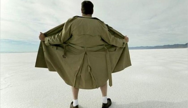 Школьница, помогла задержать развратника, сфотографировав его на телефон