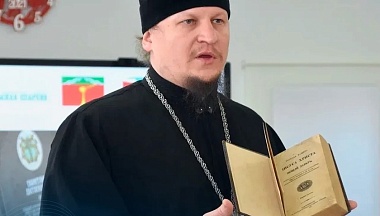 Духовный компас для молодежи: в Людинове обсудили будущее православного образования