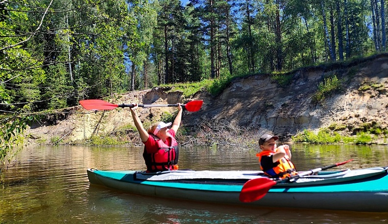 В Людинове «Движение Первых» устроило сплав по воде