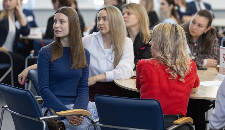В Калуге готовят кадровый резерв государственных и муниципальных служащих 