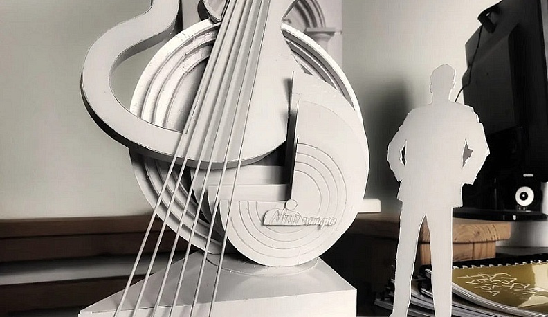 В Калуге 23 мая откроют памятник в виде гитары