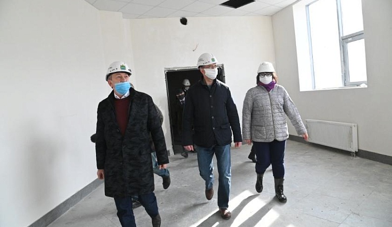 Владислав Шапша посетил строящиеся объекты Калуги