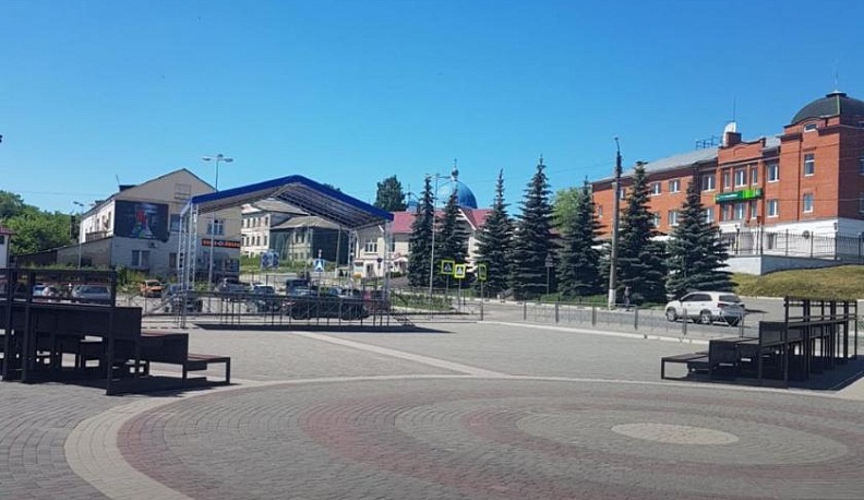 В Кондрове благоустроили площадь Победы