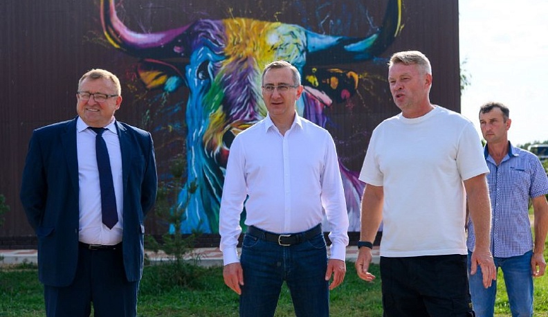 Владислав Шапша рассказал о посещении необычной семейной фермы в Медынском районе