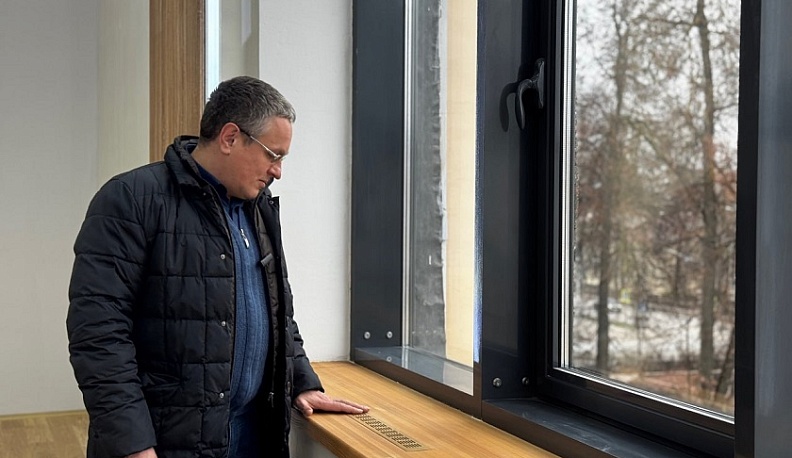 В Калуге продолжается ремонт городского досугового центра