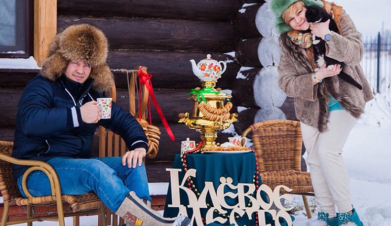 На базе отдыха у Владимира и Марии Леоновых  в Сухиничах.