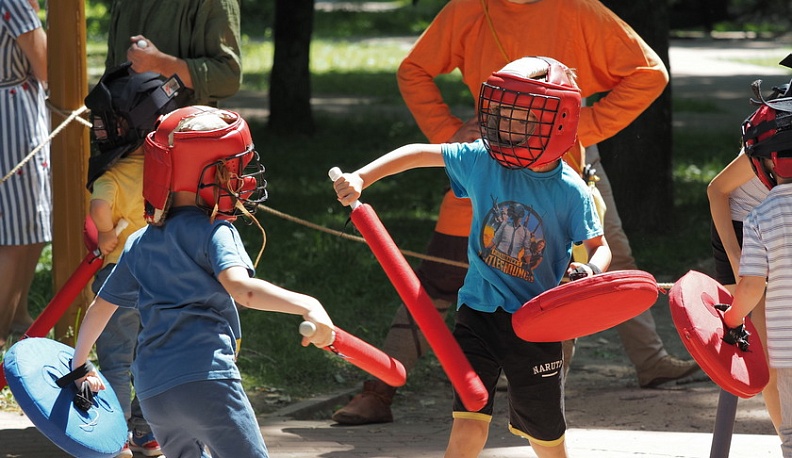 Центральный парк культуры и отдыха Калуги погрузился в Средние века