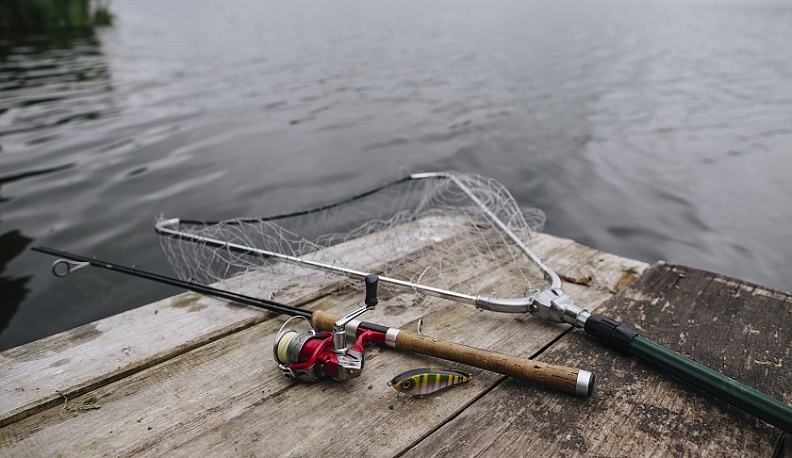В Куйбышевском районе погиб рыбак, не сумев выбраться из воды