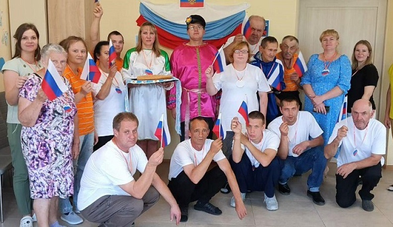В Жиздринском доме соцобслуживания устроили праздник для курян
