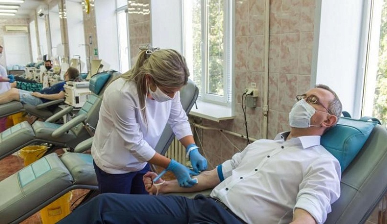 Владислав Шапша стал донором