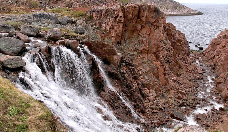 ПОБЕГ  ОТ ЦИВИЛИЗАЦИИ