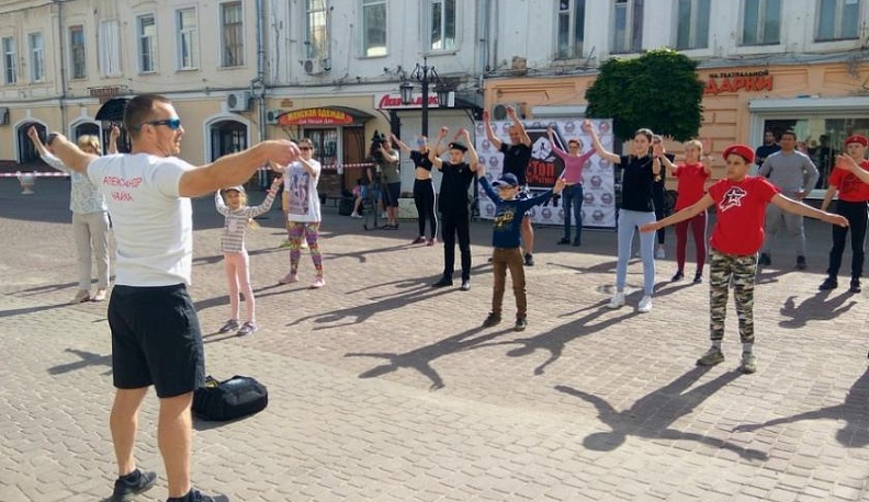  Калужане начали день с зарядки