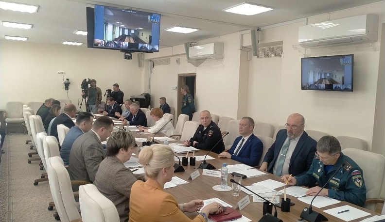 В Калуге обсудили итоги обеспечения безопасности на водных объектах в зимний и весенний периоды