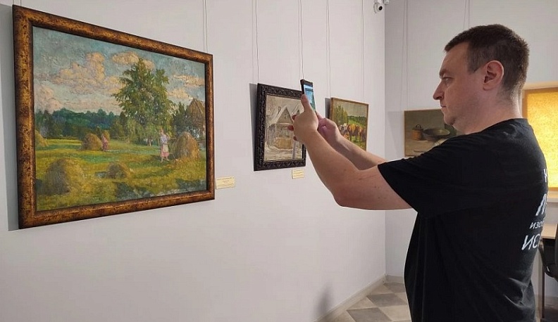 В Калуге представили выставку «Героика будней» 