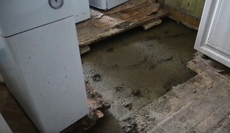 В Малоярославецком районе укрепили перекрытия многоквартирного дома