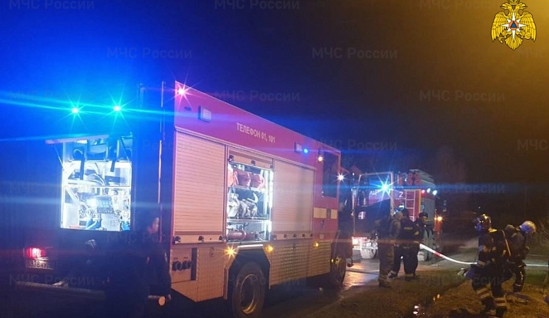 В Калуге пожарные потушили загоревшуюся баню