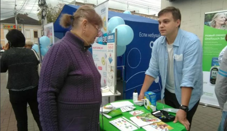 «Здоровый город» раскинулся перед бывшим кинотеатром «Центральный»