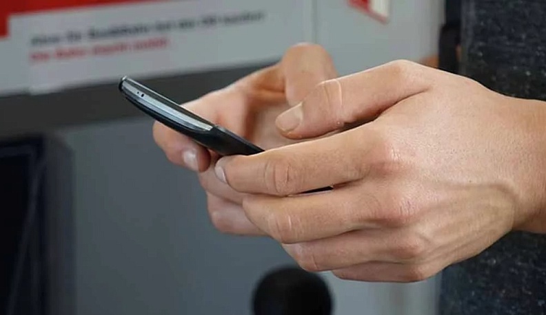 В Малоярославце молодые люди списали деньги из «Мобильного банка» найденного телефона