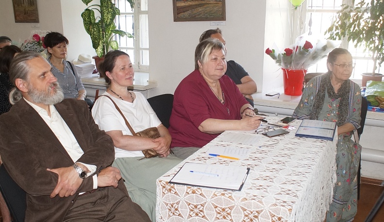 В Козельске представили дипломные работы юные художники студии имени игумена Илариона