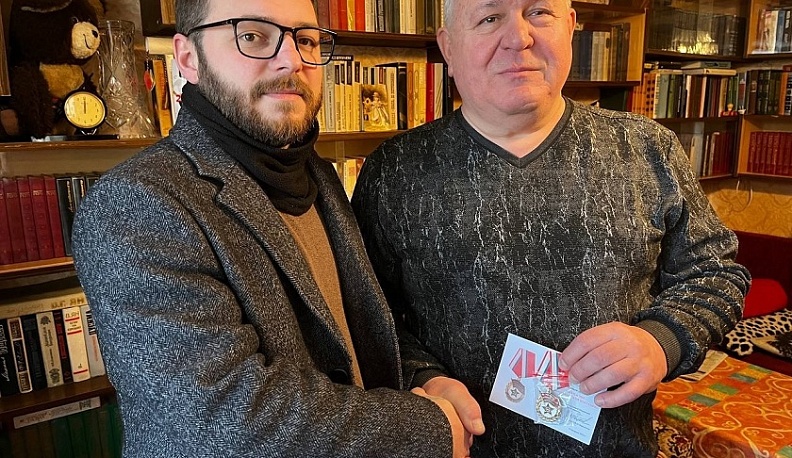 Два года «за ленточкой»