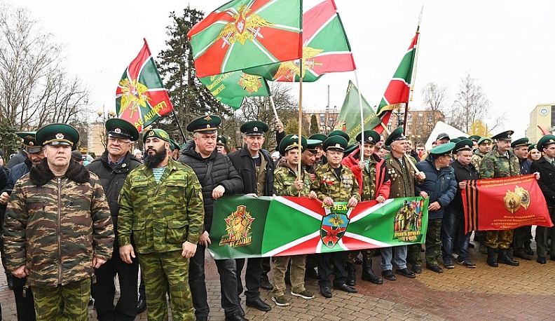 В Калуге открыли памятник «Пограничникам всех поколений»