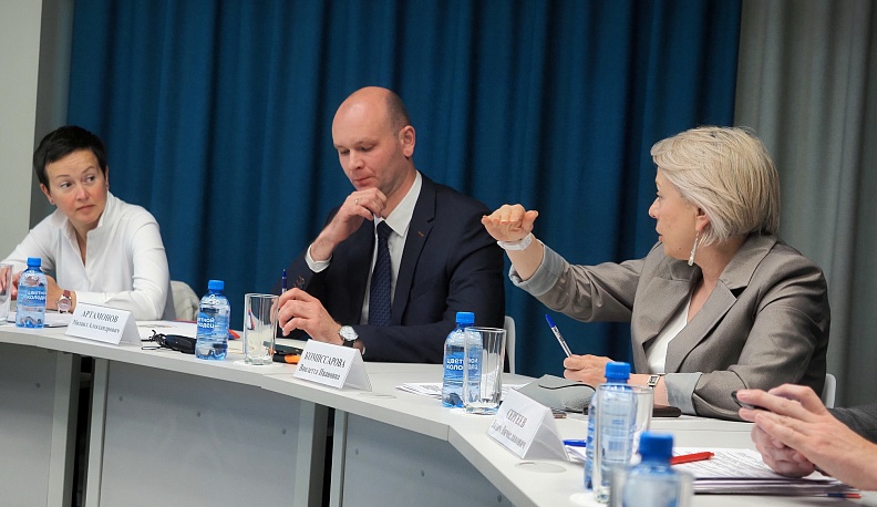 В калужском центре «Сокол» прошло заседание Совета по кадровой политике при губернаторе