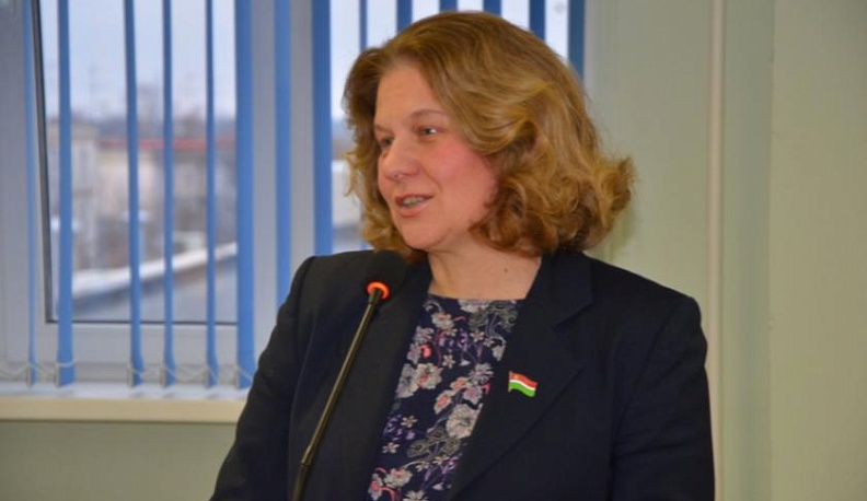 Татьяна Артемова: "Помощь оказавшимся за границей землякам формирует наше единство"