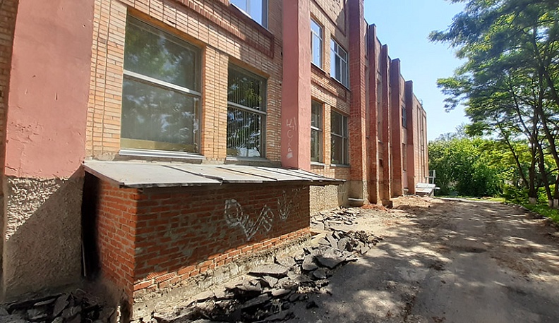 В Ульянове Калужской области восстанавливают Дом культуры