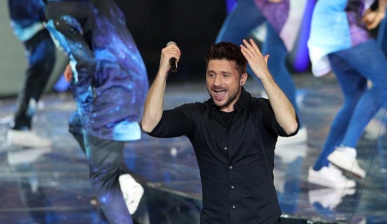 Сергей Лазарев спел бесплатно в Калуге для беженцев из ЛНР и ДНР