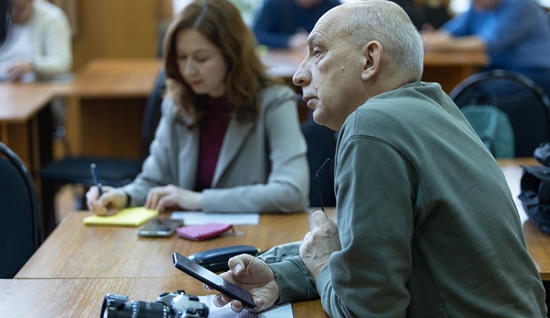 Геннадий Скляр предложил переименовать Киевский вокзал Москвы в Брянский