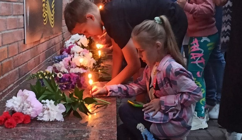 Накануне Дня памяти и скорби жители Медыни возложили цветы к воинским мемориалам