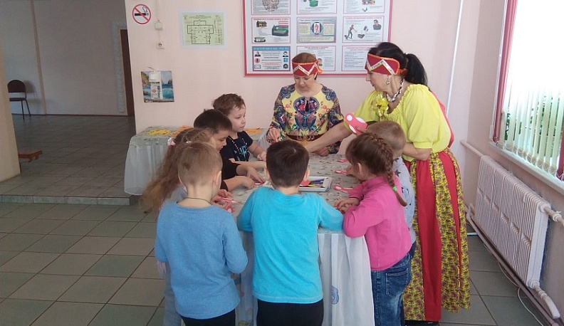 В Корекозевской модельной библиотеке прошло мероприятие «Красавица-матрёшка»