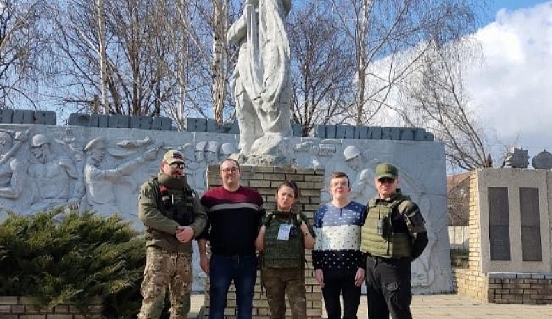 Там, где грозовые    облака