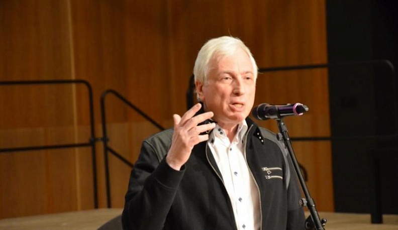 Леонид Млечин: "Фейковые новости уничтожают журналистику"