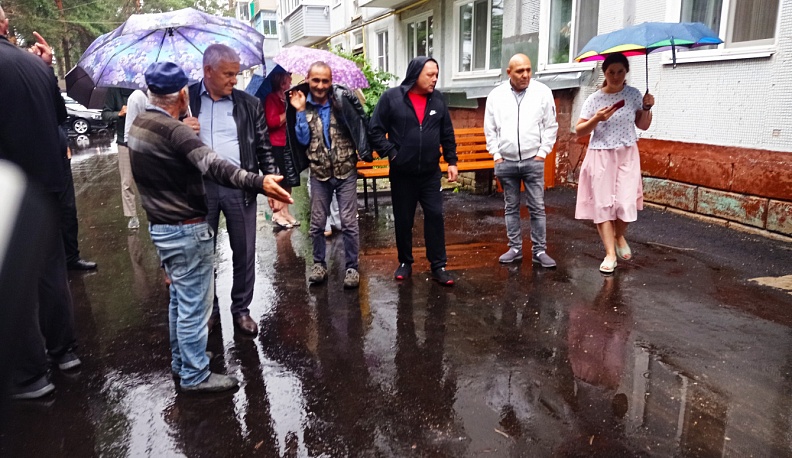 В Людинове прошла приёмка благоустроенных дворовых территорий многоквартирных домов