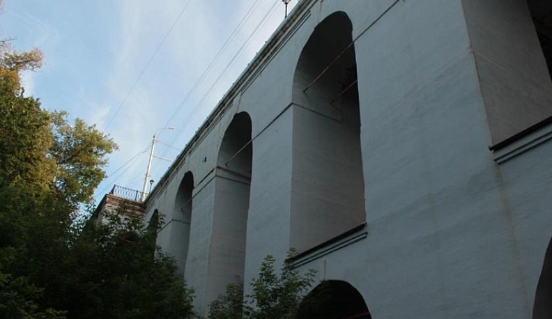 Калужанам показали Каменный мост изнутри