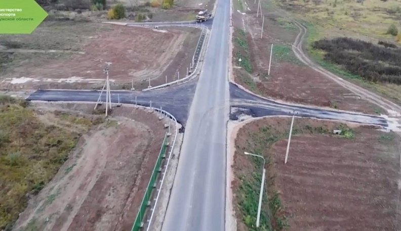 В Боровском районе завершается реконструкция дороги Куприно-Козельское