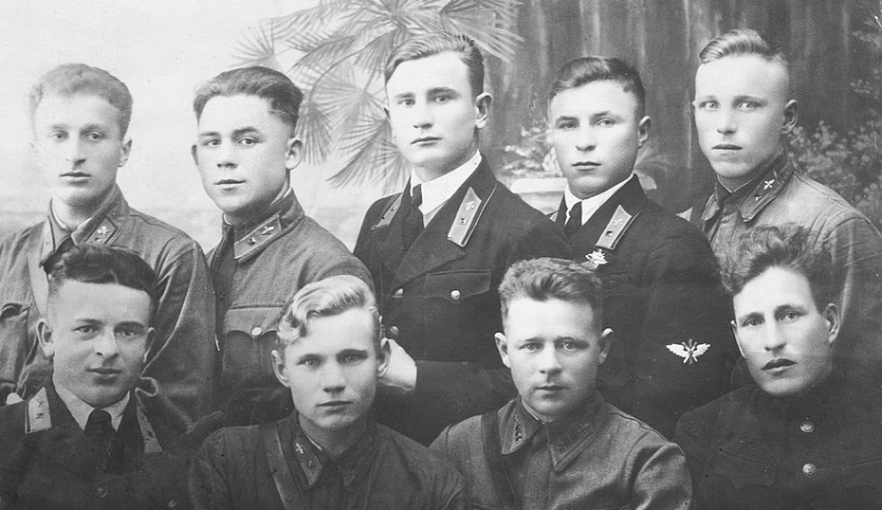 В Калуге нашли родственников погибшего в Великой Отечественной войне лётчика-истребителя