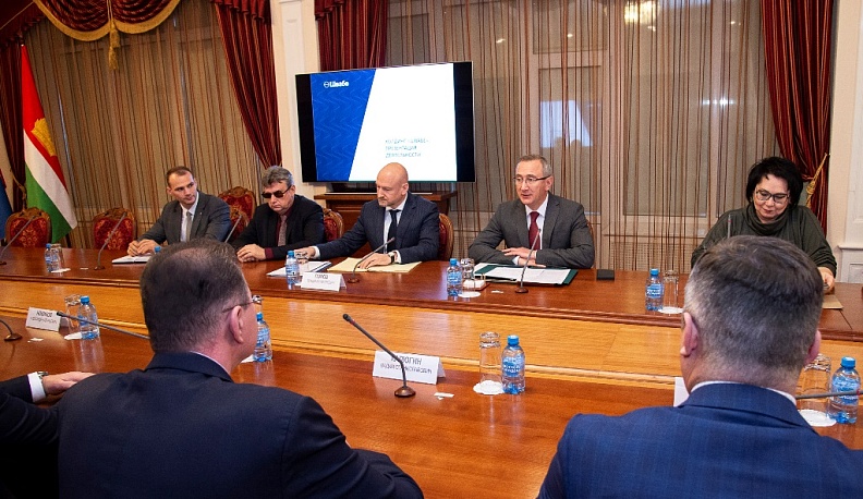 Владислав Шапша в Калуге встретился с руководством компании "Швабе"