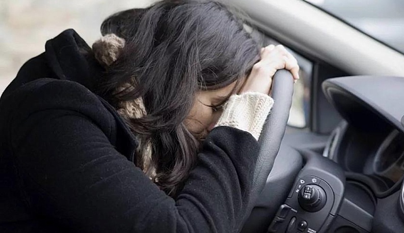 В Калуге задержали 35-летнюю женщину без прав и под кайфом