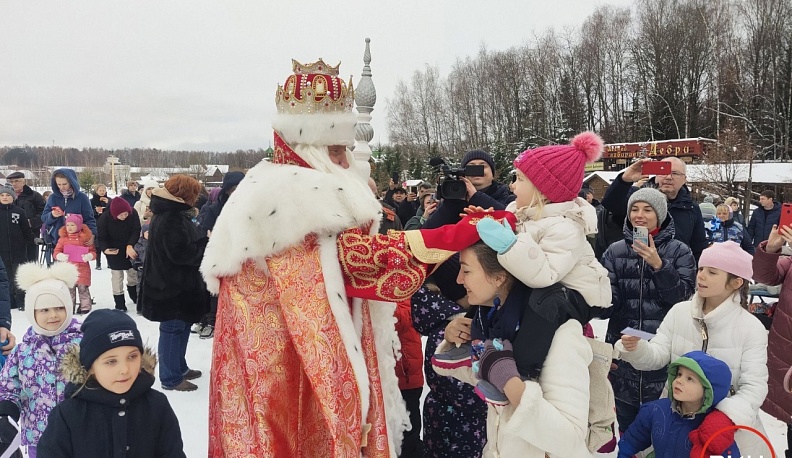 В парке-музее «ЭТНОМИР» открылось отделение «Почты Деда Мороза»