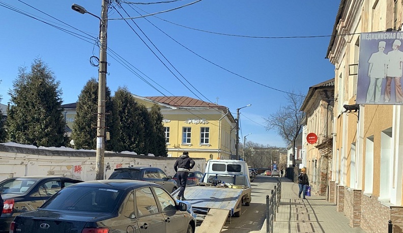 С калужских улиц уберут автохлам