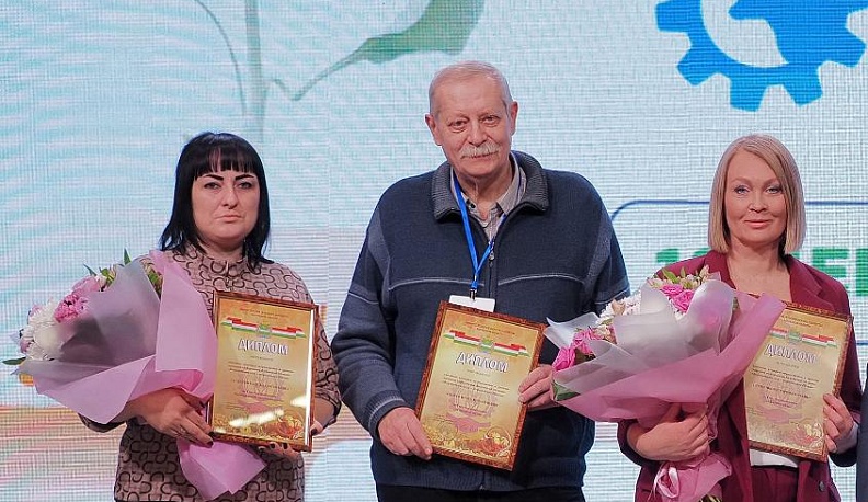 Награды получили журналисты, победившие  в конкурсе «Возрождение села – возрождение России».