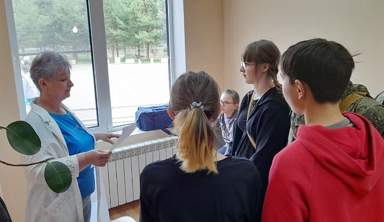 В Юхновском районе прошла военно-патриотическая игра «Орленок»