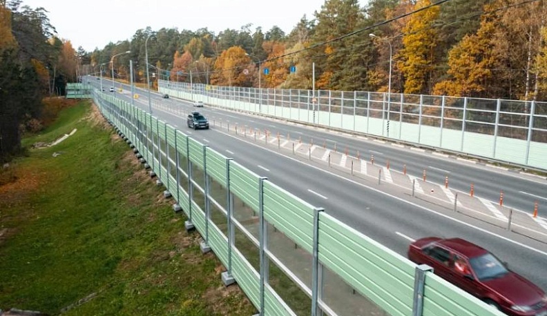 На подъезде к Калуге завершили строительство шумозащитных экранов